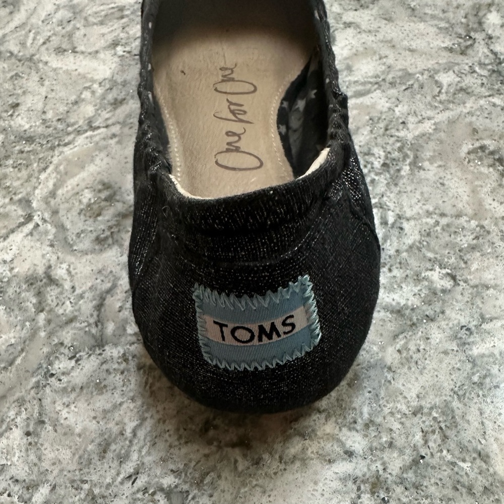Toms Black Leather Flats Versatile Comfort size 9 - Picture 3 of 9